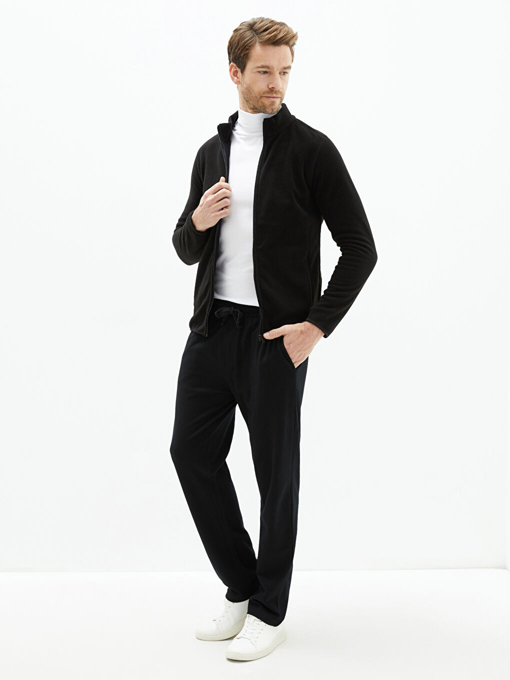 Siyah Standart Kalıp Erkek Eşofman Altı-1