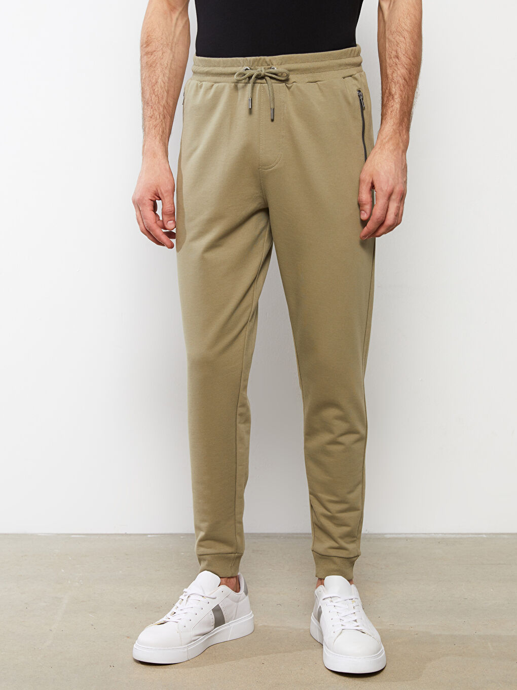Haki Standart Kalıp Jogger Erkek Eşofman Altı-2