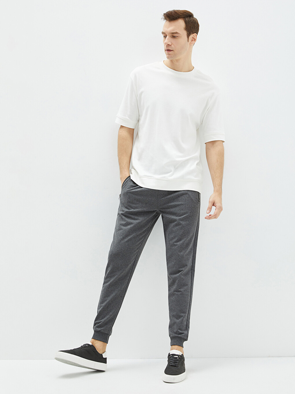 Pantaloni Jogger Standard Fit Pentru Bărbați-1