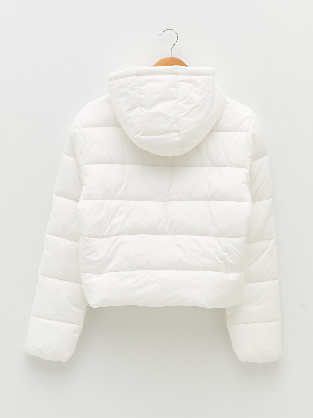 Beyaz Kapüşon Yaka Düz Cep Detaylı Kadın Şişme Mont-7