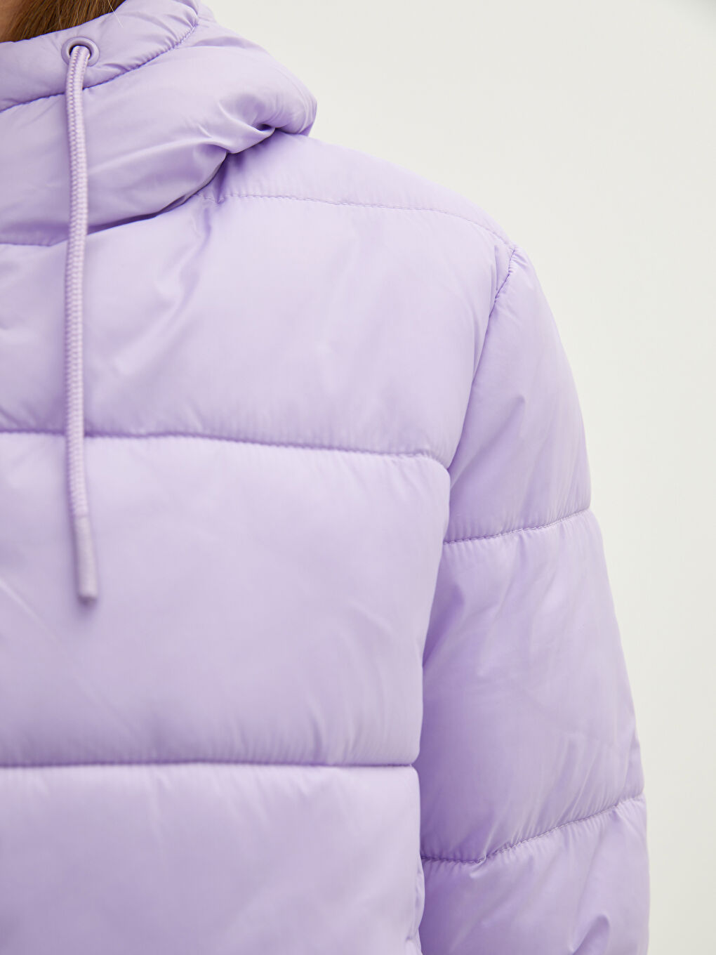 Lila Kapüşon Yaka Düz Cep Detaylı Kadın Şişme Mont-2