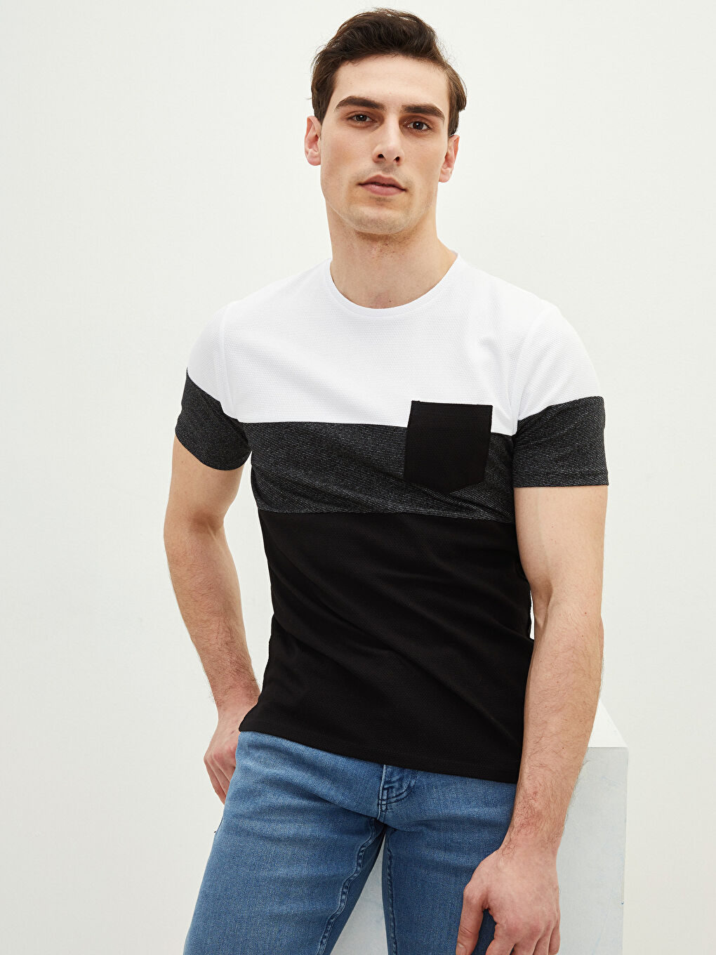 T-shirt pour Hommes en Piqué à Manches Courtes et Col Rond Bloc de Couleurs