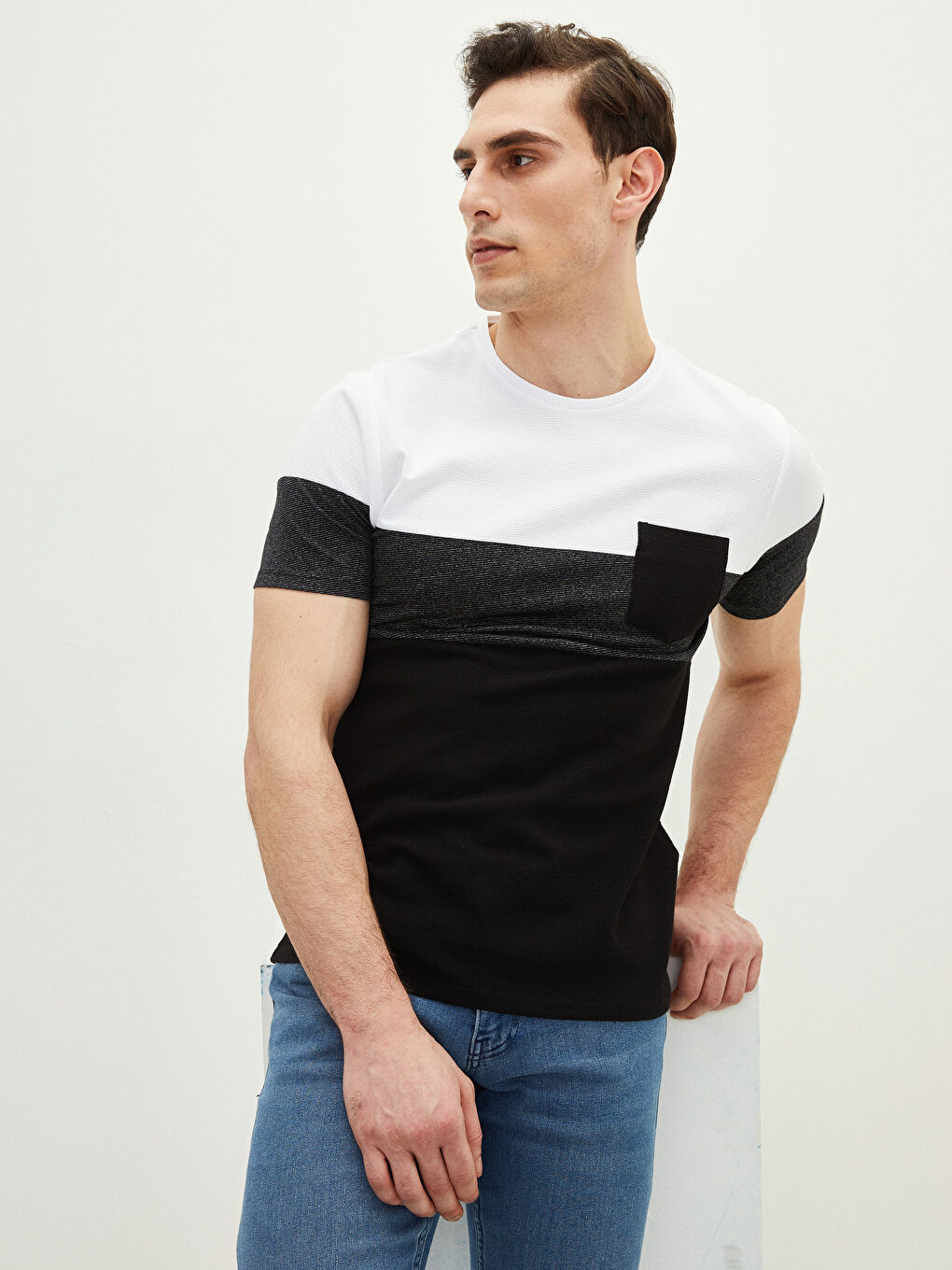 T-shirt pour Hommes en Piqué à Manches Courtes et Col Rond Bloc de Couleurs-1