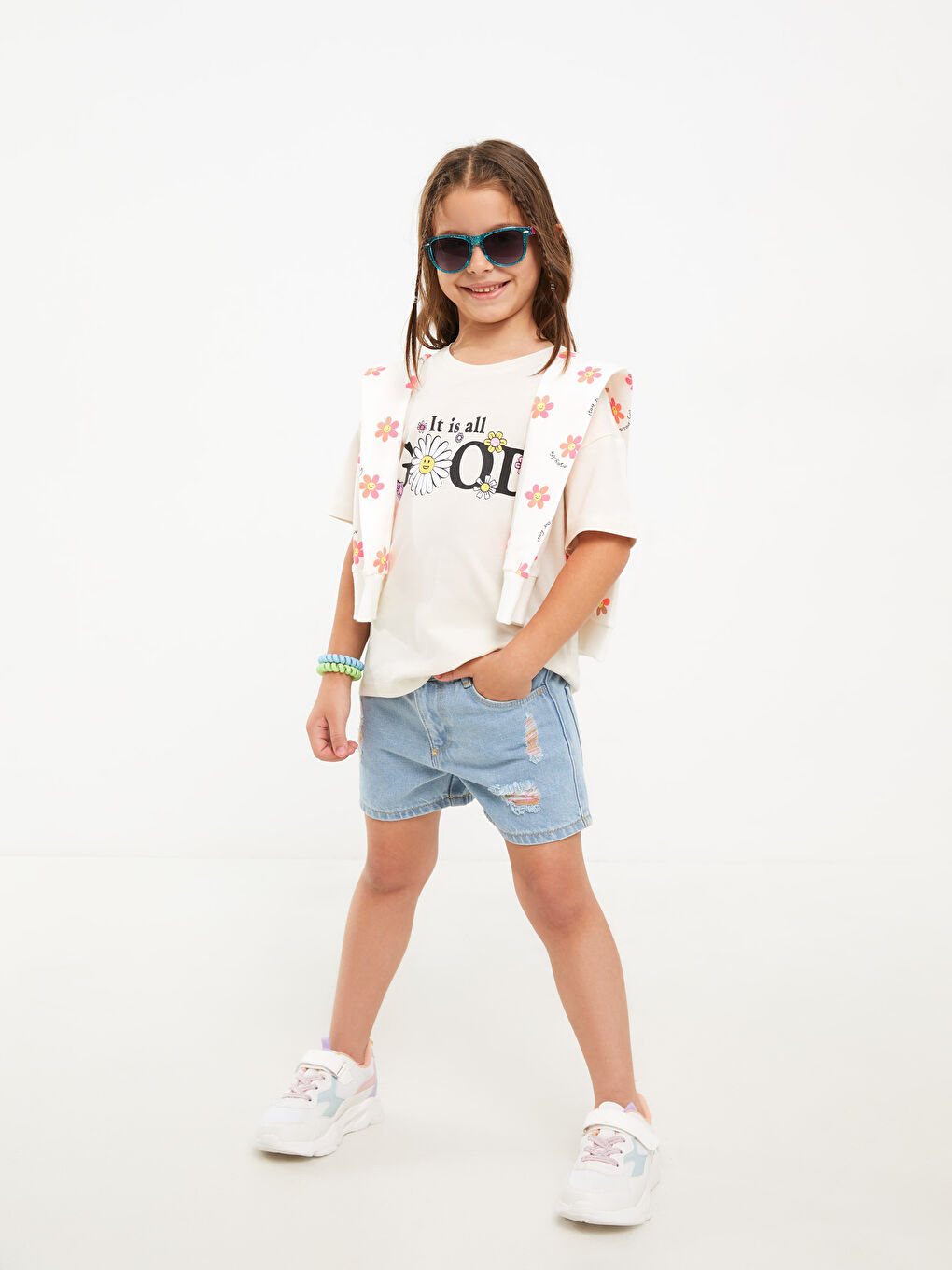 Ripped Detailed Girl Jean Shorts -S21020Z4-311