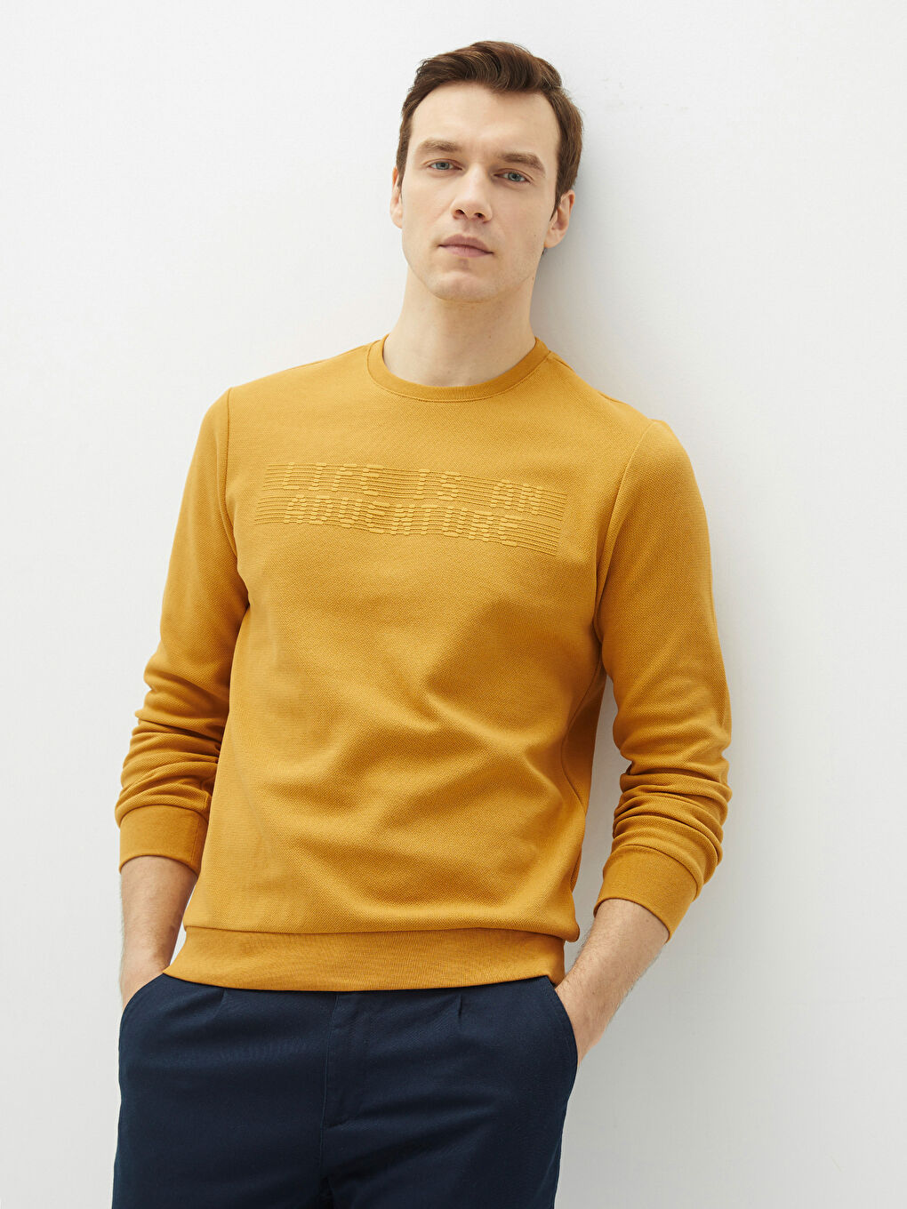 Crew Neck Long Sleeve Printed Men's Sweatshirt