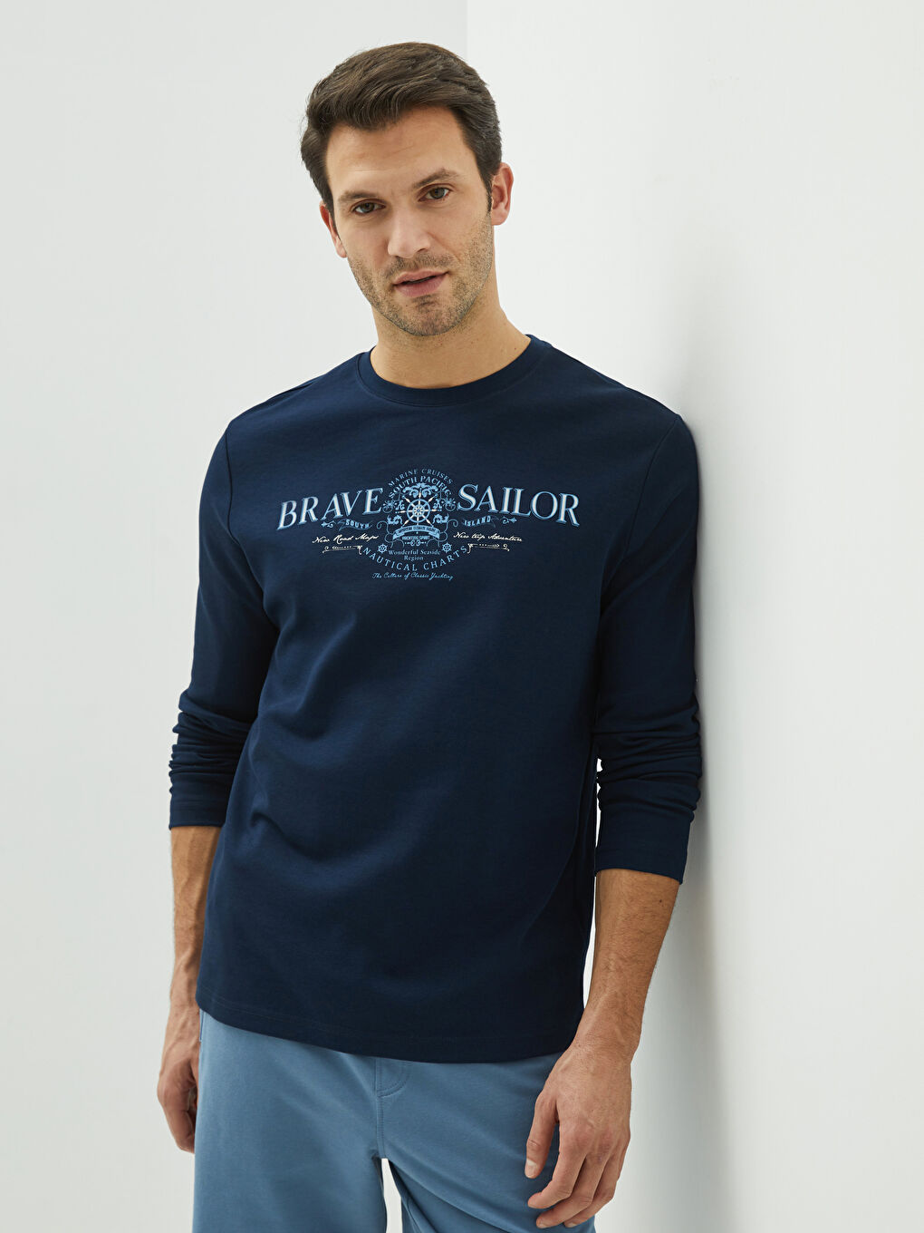 Crew Neck Long Sleeve Printed Men's T-Shirt-1