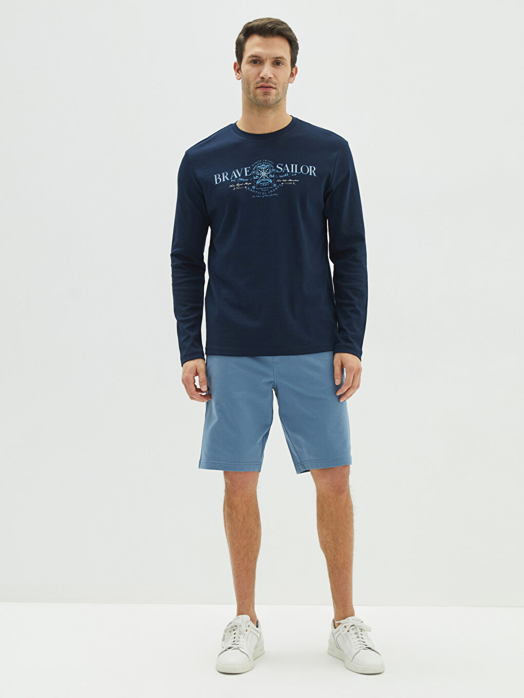 Crew Neck Long Sleeve Printed Men's T-Shirt-2