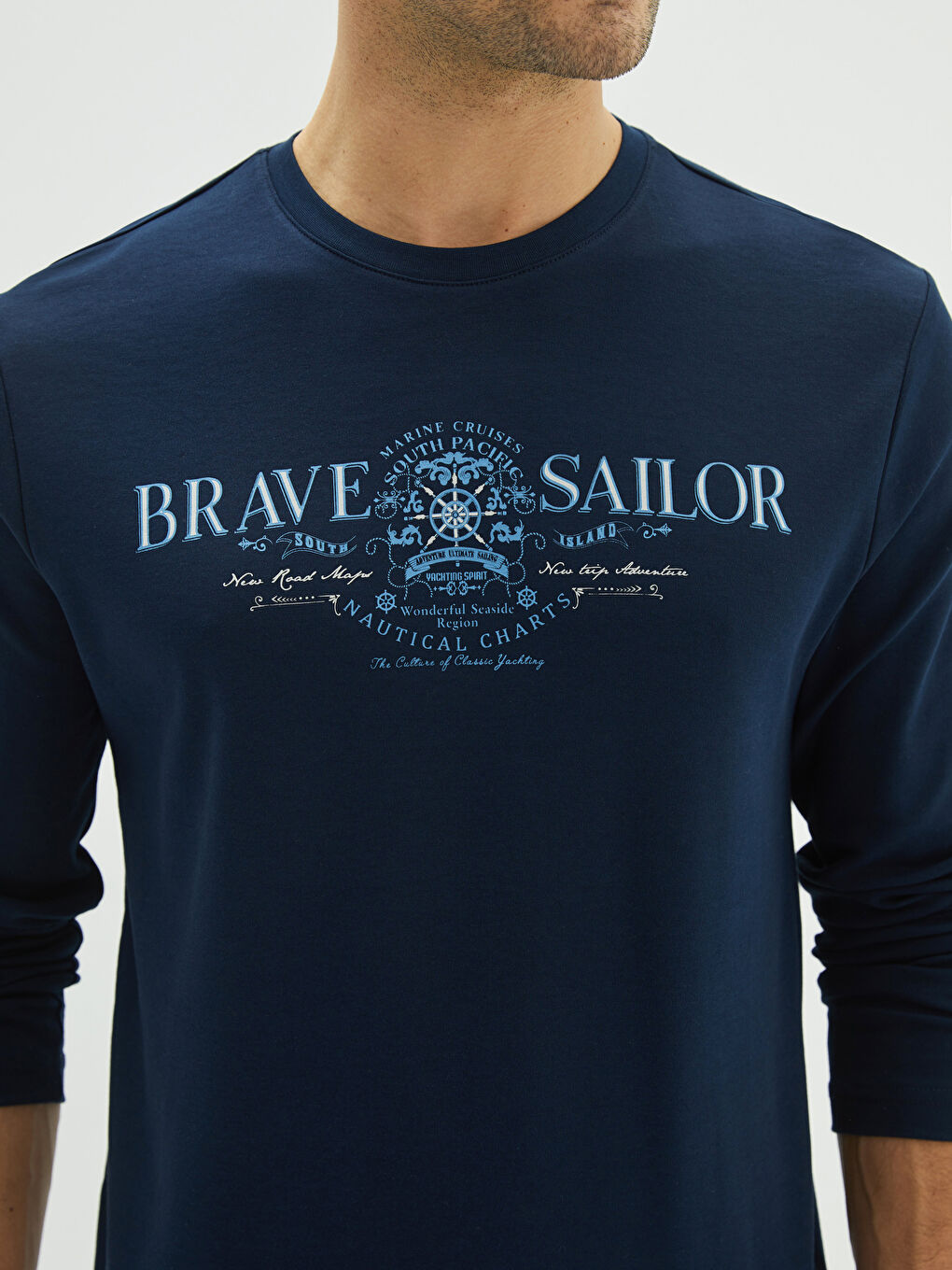 Crew Neck Long Sleeve Printed Men's T-Shirt-3