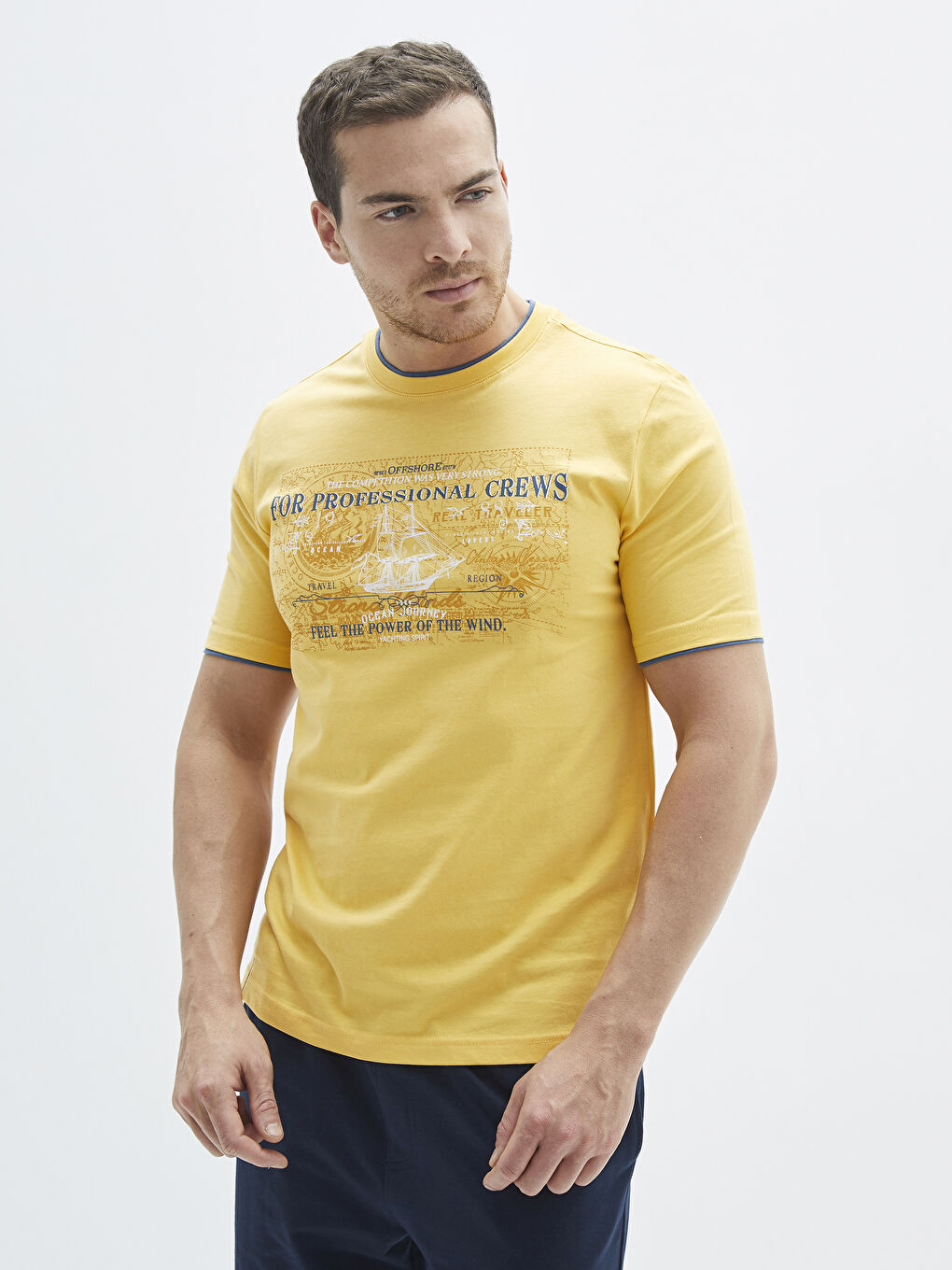 تيشيرت رجالي ياقة دائرية كم قصير مطبوع قطن ممشط-1