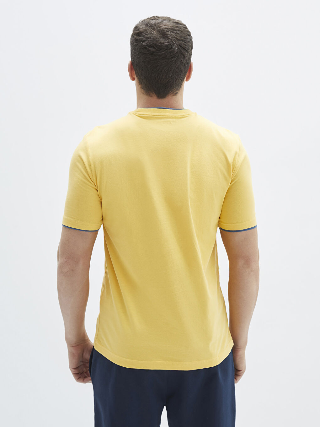 تيشيرت رجالي ياقة دائرية كم قصير مطبوع قطن ممشط-4