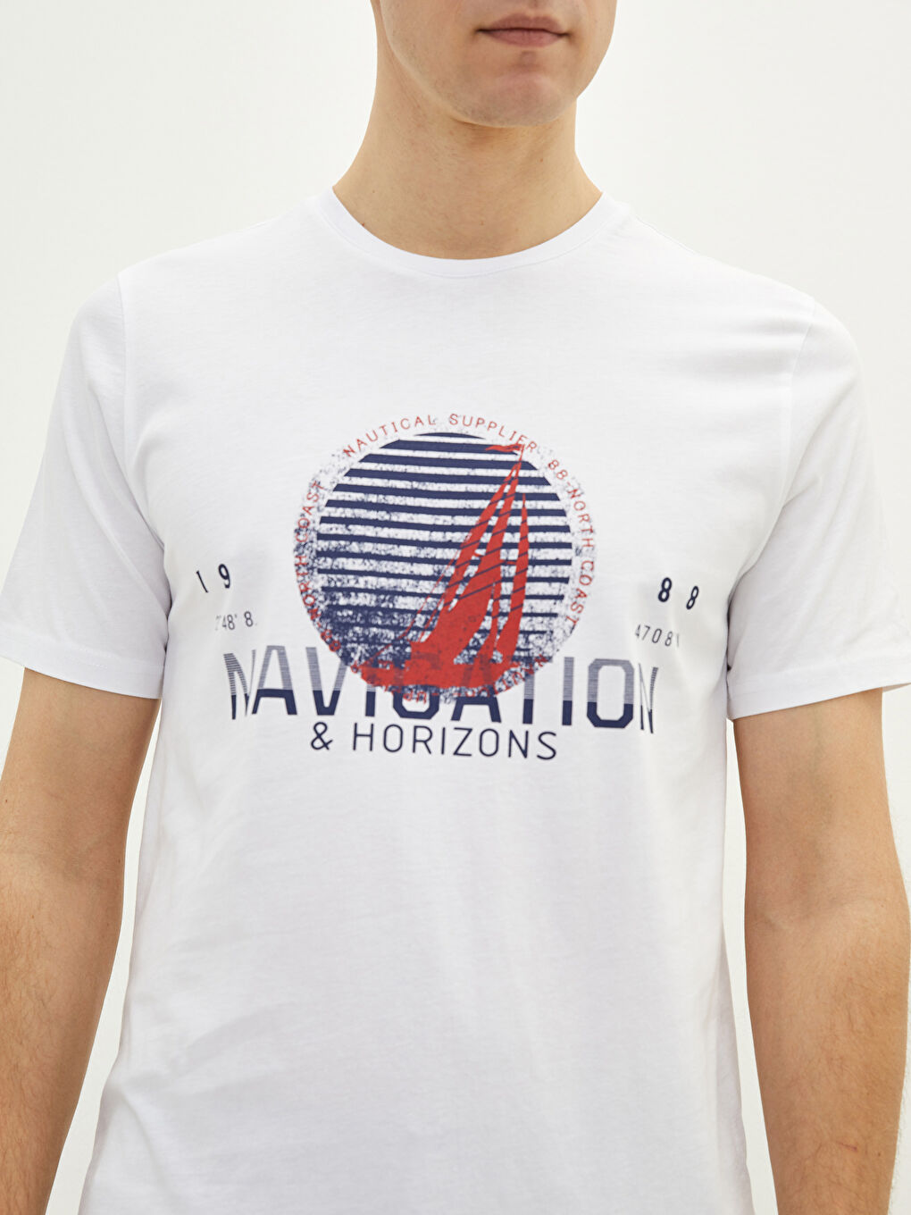 Beyaz Bisiklet Yaka Kısa Kollu Baskılı Penye Erkek Tişört-3