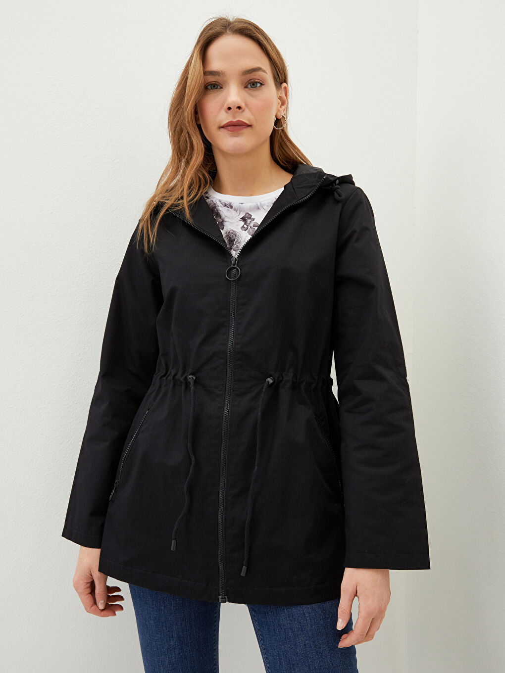 LCWAIKIKI كلاسيك کۆتی ژنانەی کڵاودار و قۆڵ درێژ و باریک -S21089Z8-E0N