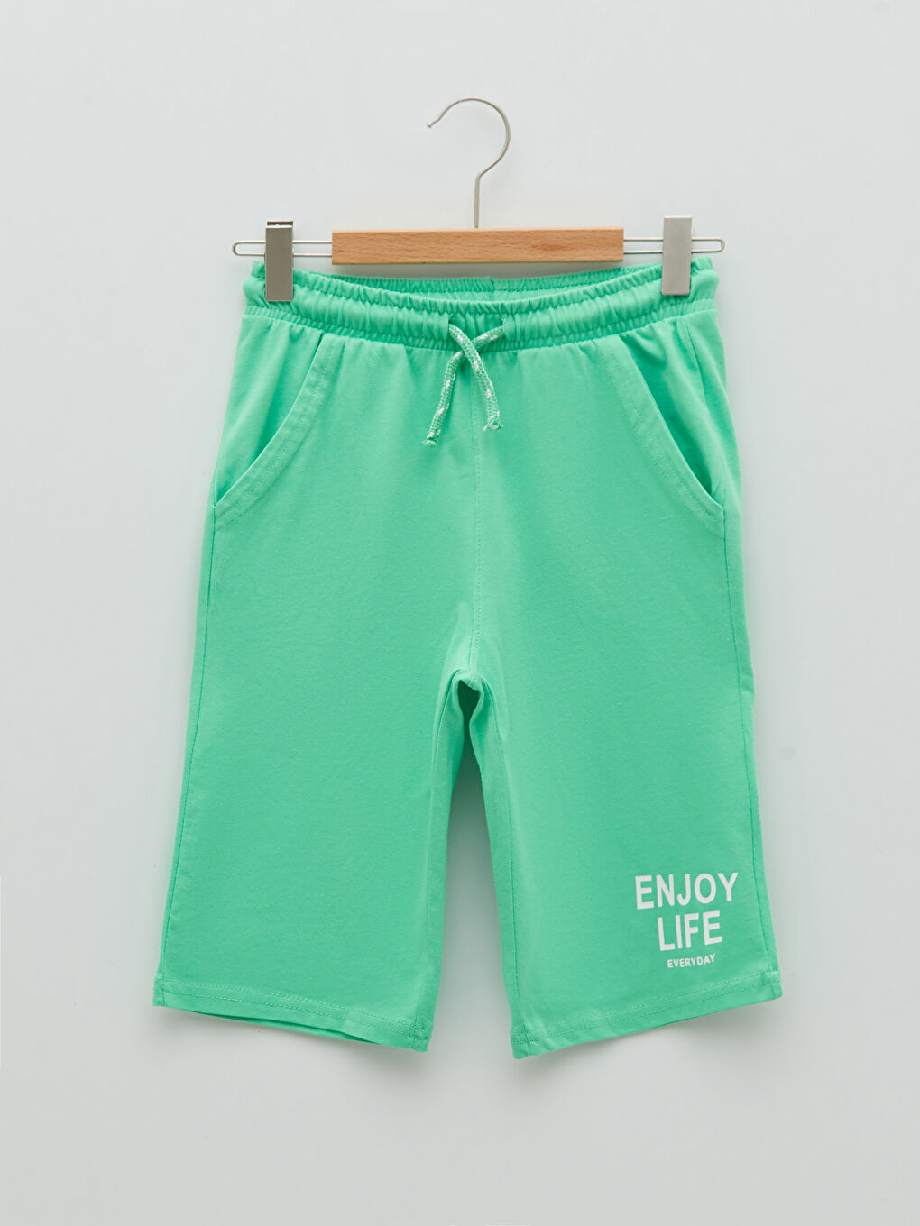 LCW Kids Памучни Къси Панталони за Момче с Щампа и Еластична Талия -S21142Z4-G8U