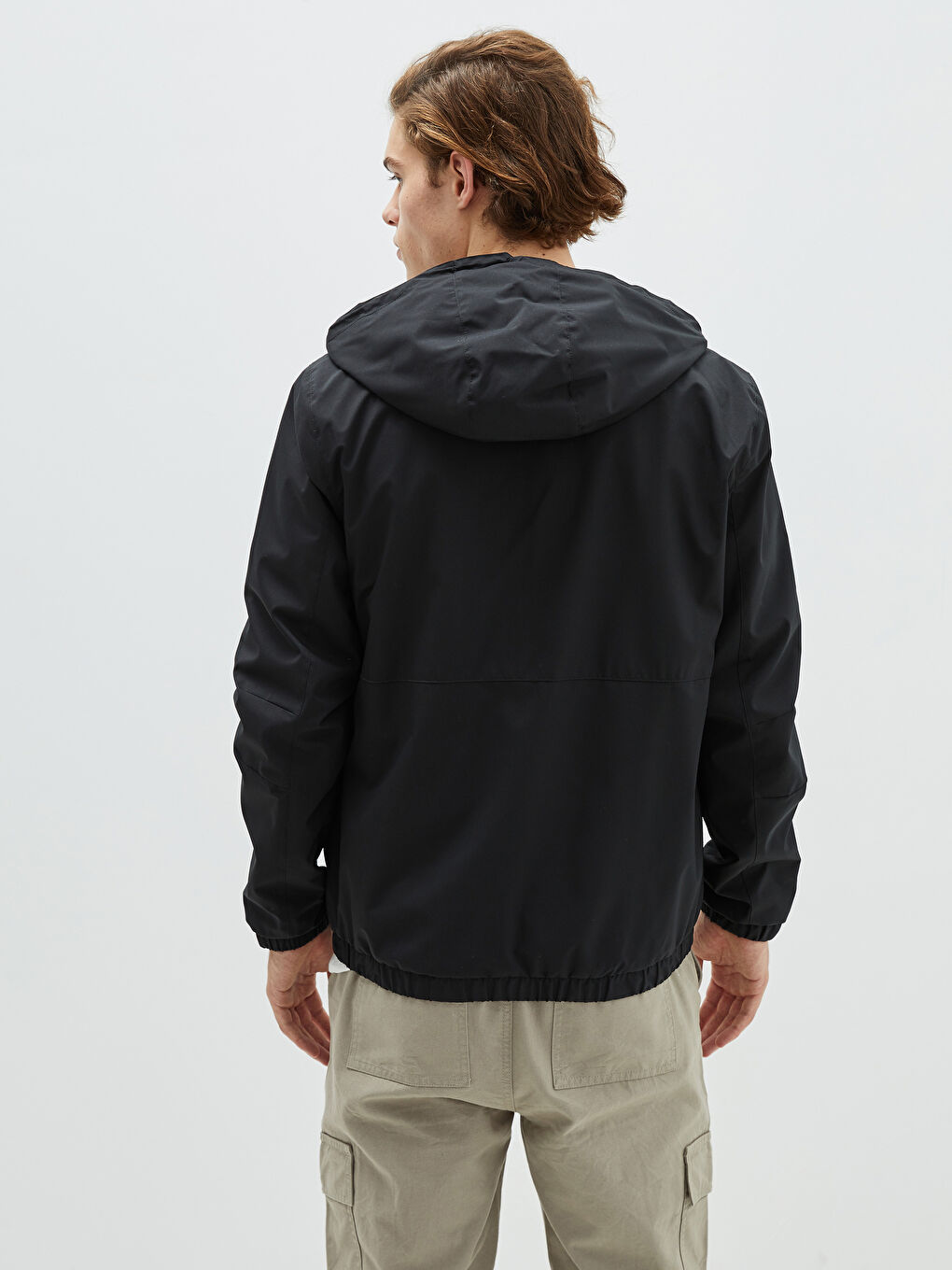 LCW Casual Regulär Geschnittener, Dünner Regenmantel Für Herren Mit Kapuze -S21251Z8-CVL