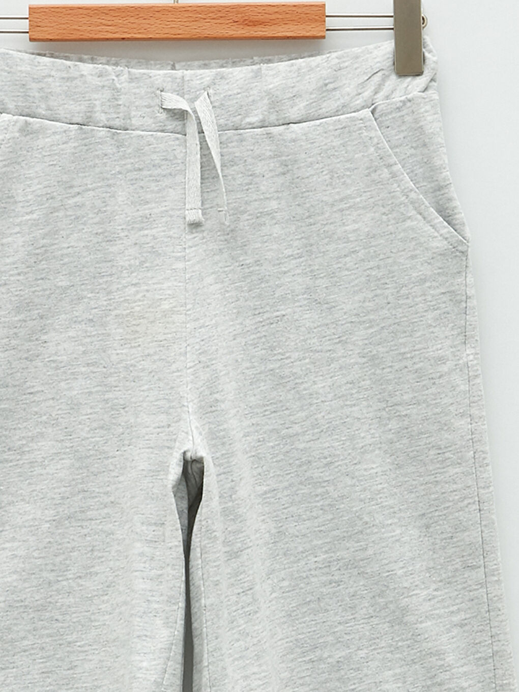 برمودا بناتي بخصر مطاطي بسيط-2