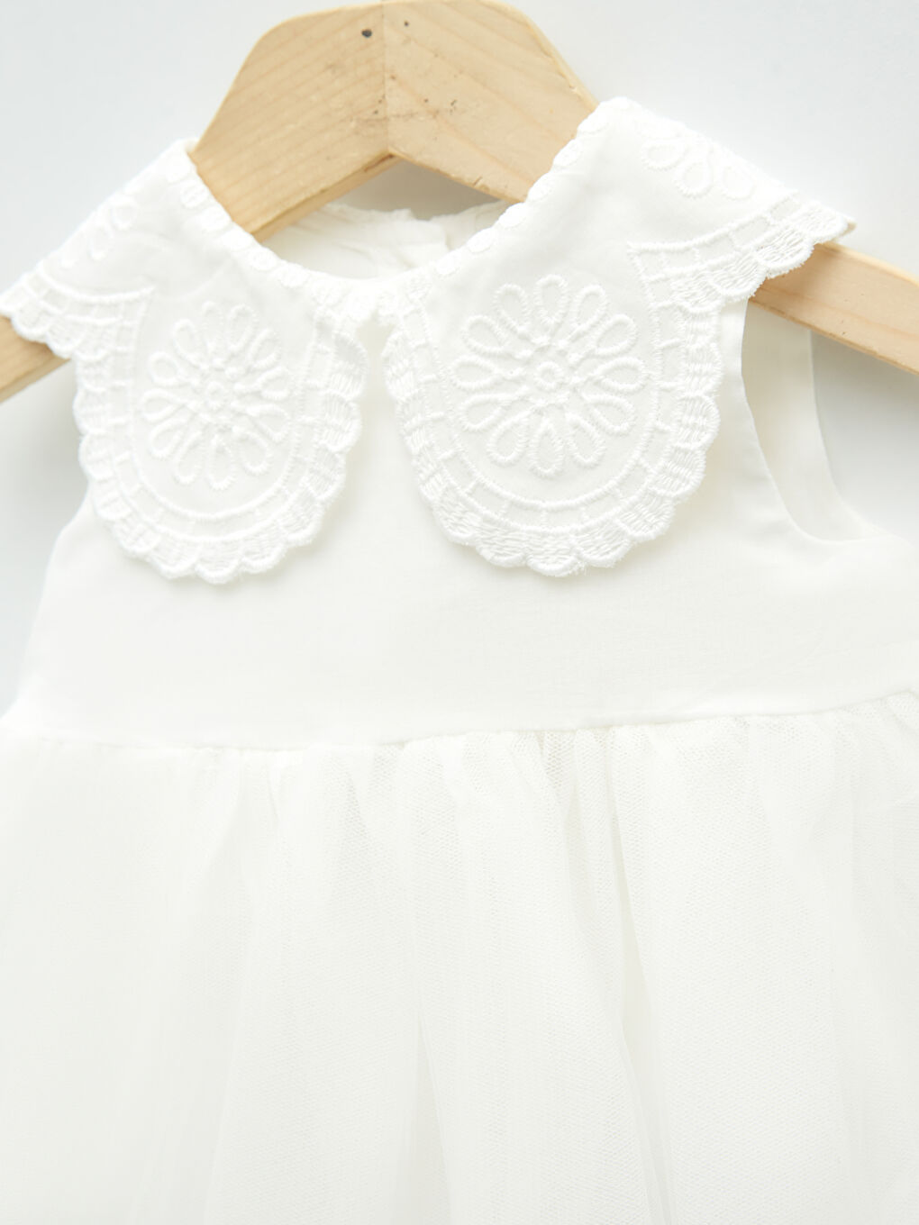 Ekru Bebe Yaka Tül Etekli Kız Bebek Elbise-2