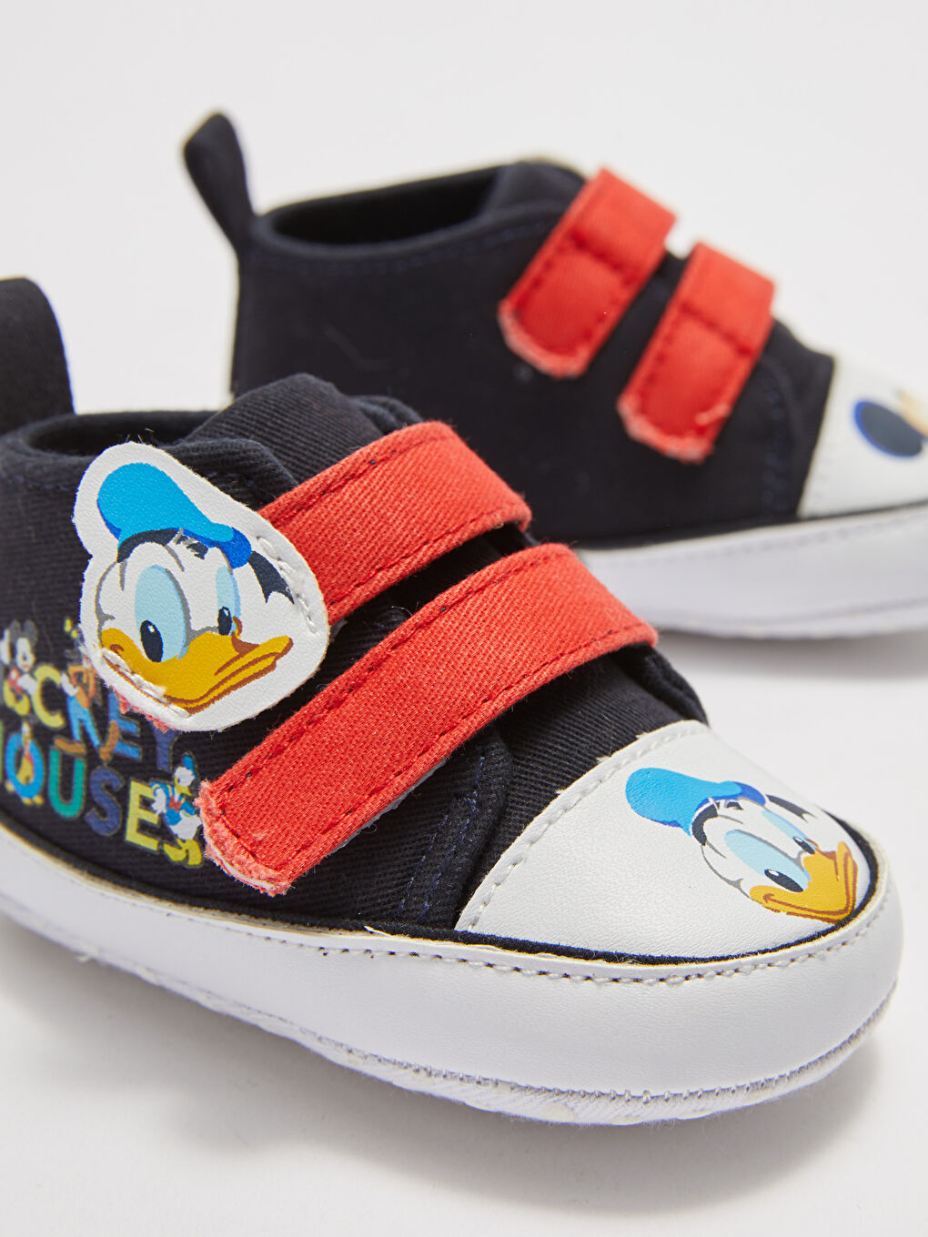 LCW STEPS Mickey Mouse Licensed Velcro Closure Baby Boy Pre-Toddler Shoes -S21333Z1-RFF