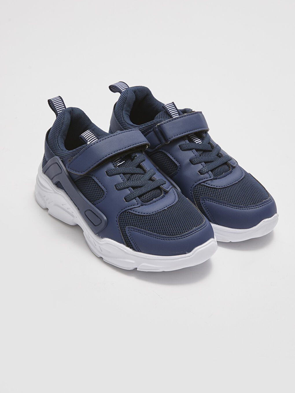 File Detaylı Bağcık ve Cırt Cırtlı Erkek Çocuk Spor Ayakkabı