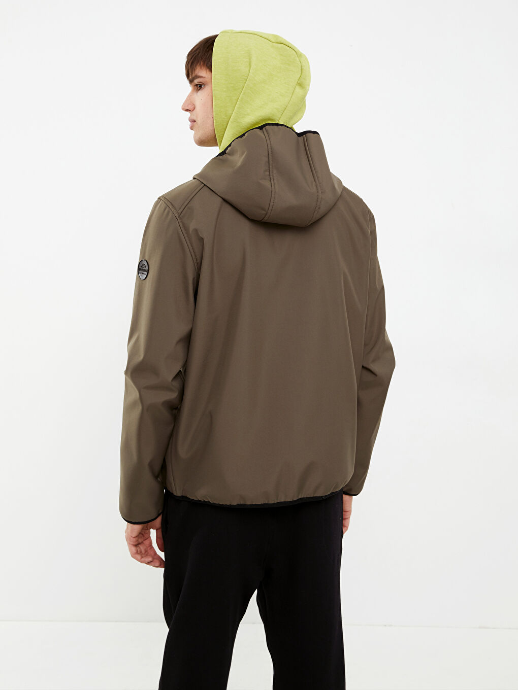 Haki Standart Kalıp Kapüşonlu Erkek Yağmurluk-6
