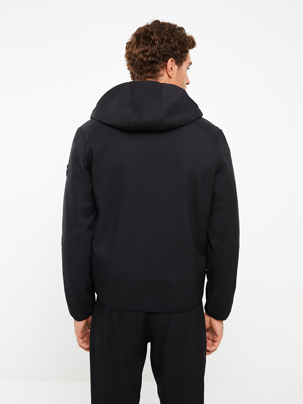 Siyah Standart Kalıp Kapüşonlu Erkek Yağmurluk-3