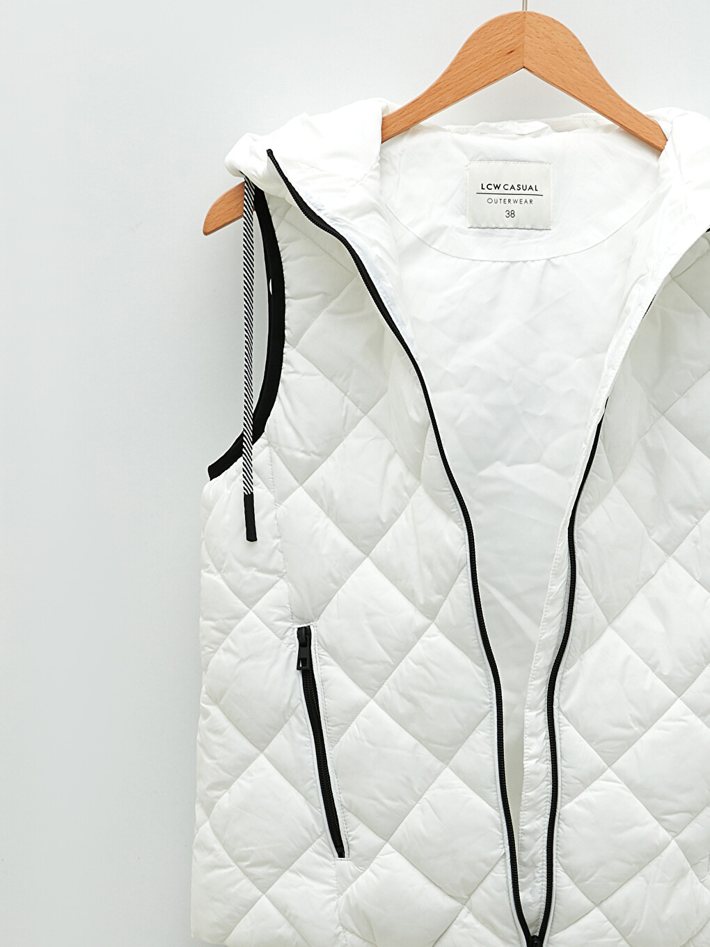 Hooded Quilted Women's Puffer Gilet-7