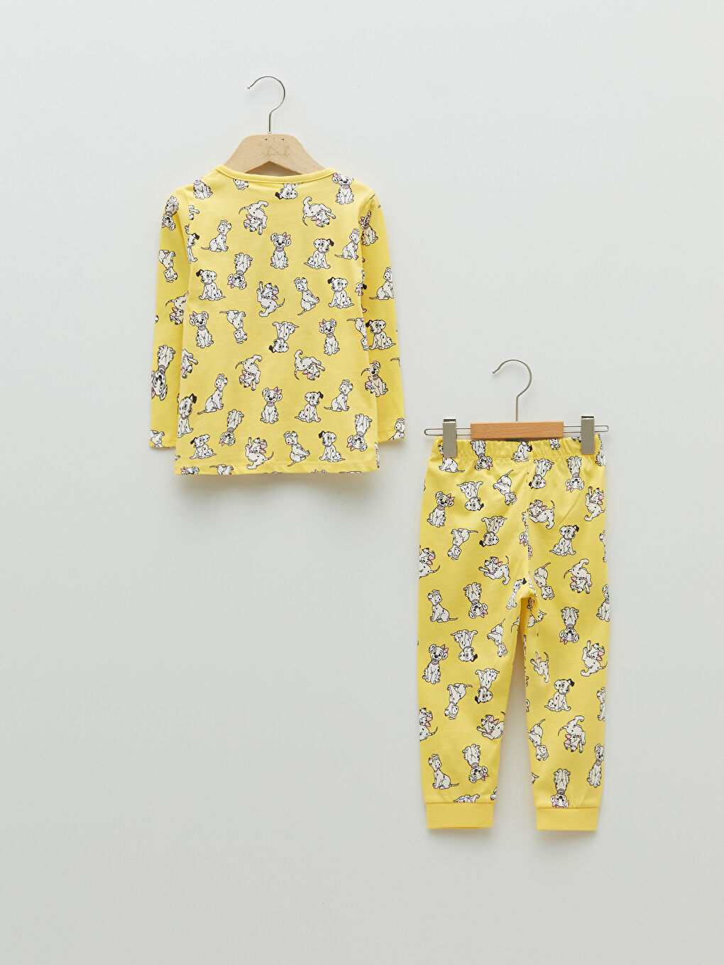 LCW baby Bisiklet Yaka Uzun Kollu 101 Dalmaçyalı Pamuklu Kız Bebek Pijama Takım -S21460Z1-LUG