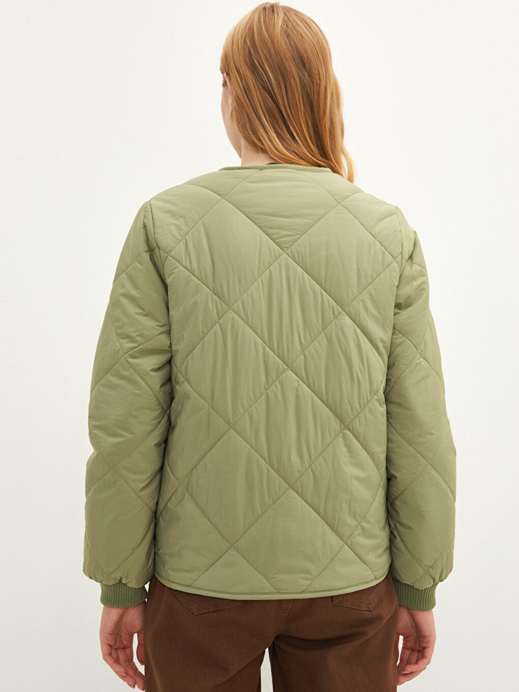 Manteau Bouffant pour Femmes à Col Rond Matelassé et à Motifs avec Poches et Manches Longues-5