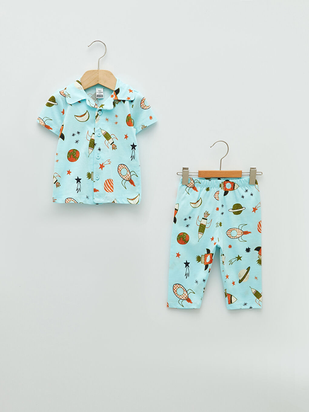 Mavi Gömlek Yaka Kısa Kol Baskılı Erkek Bebek Pijama Takımı