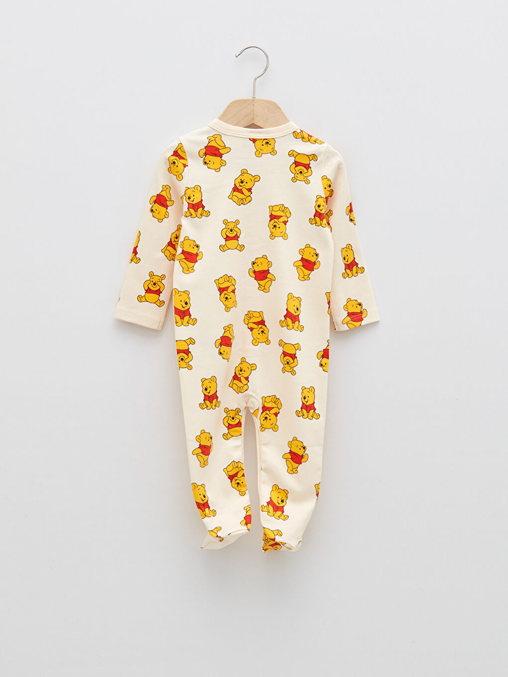 Ekru V Yaka Uzun Kollu Winnie the Pooh Baskılı Pamuklu Erkek Bebek Tulum-1