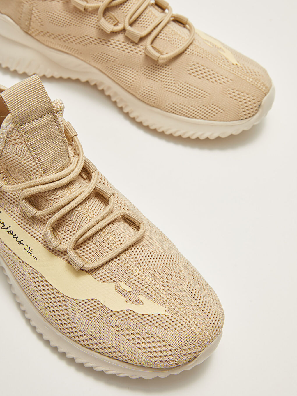 LCW STEPS Mesh Detailed Printed Lace-Up Women's Active Sneakers -S21613Z8-S0A