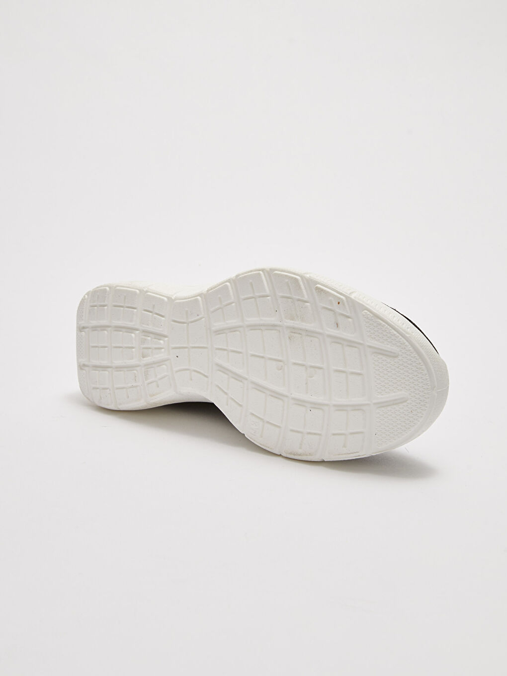 سنيكرز رياضية للسيدات بتفاصيل شبكية بيتلبس بالسحب-4