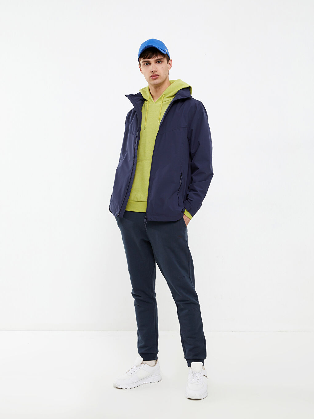 İndigo Standart Kalıp Kapüşonlu Erkek Yağmurluk-1