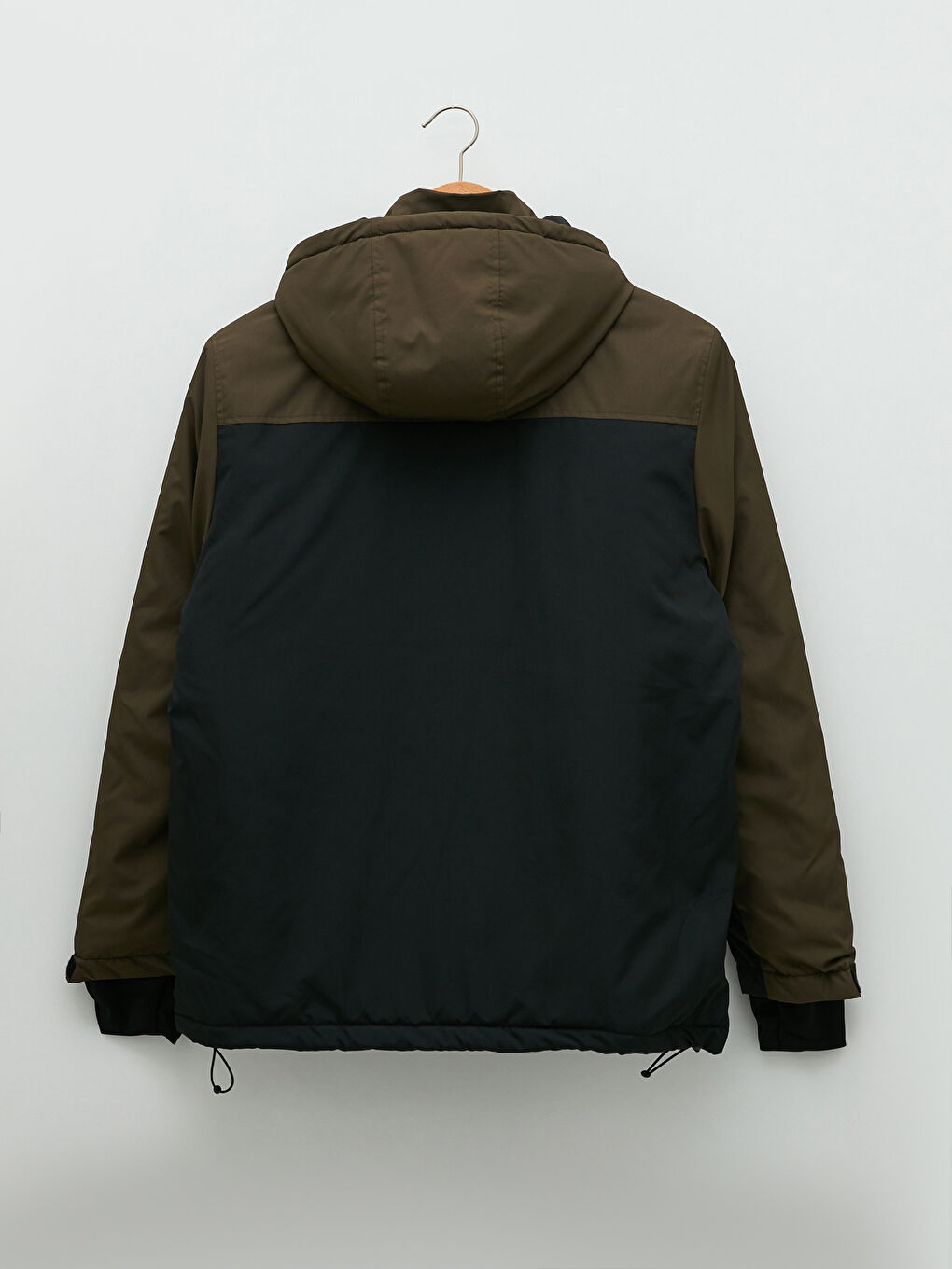 Siyah Standart Kalıp Kapüşonlu Kalın Erkek Mont-9