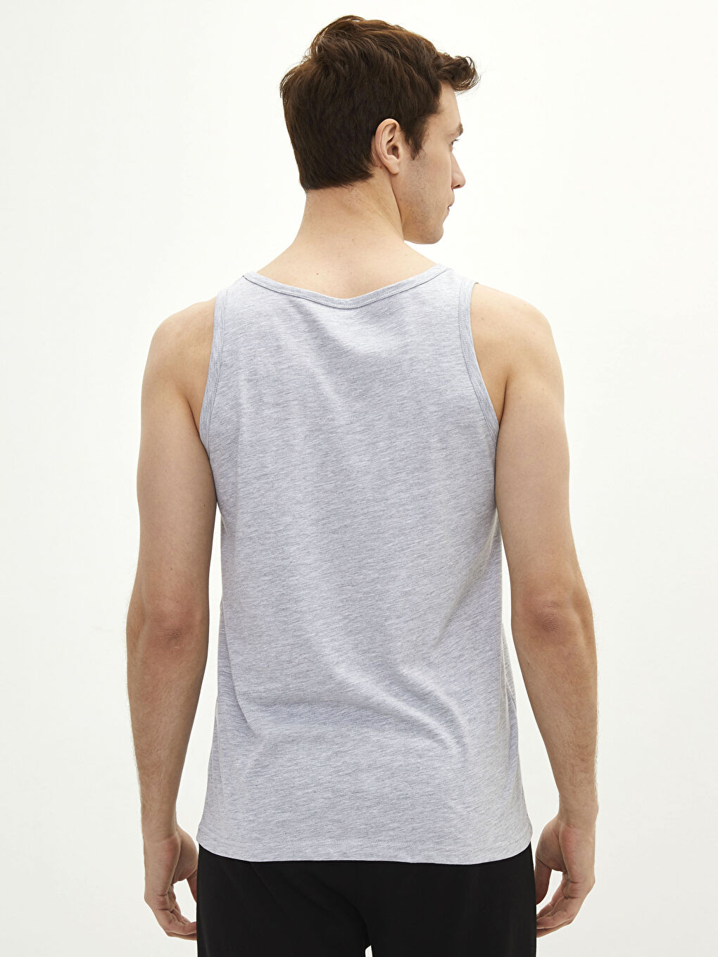 فيست رجالي قطن سادة بياقة حرف U - مجموعتين-5