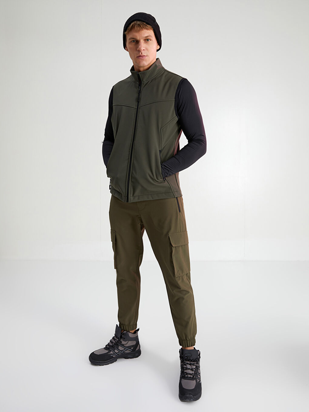 Stand-up Collar Zipper Slim Men's Vest-4