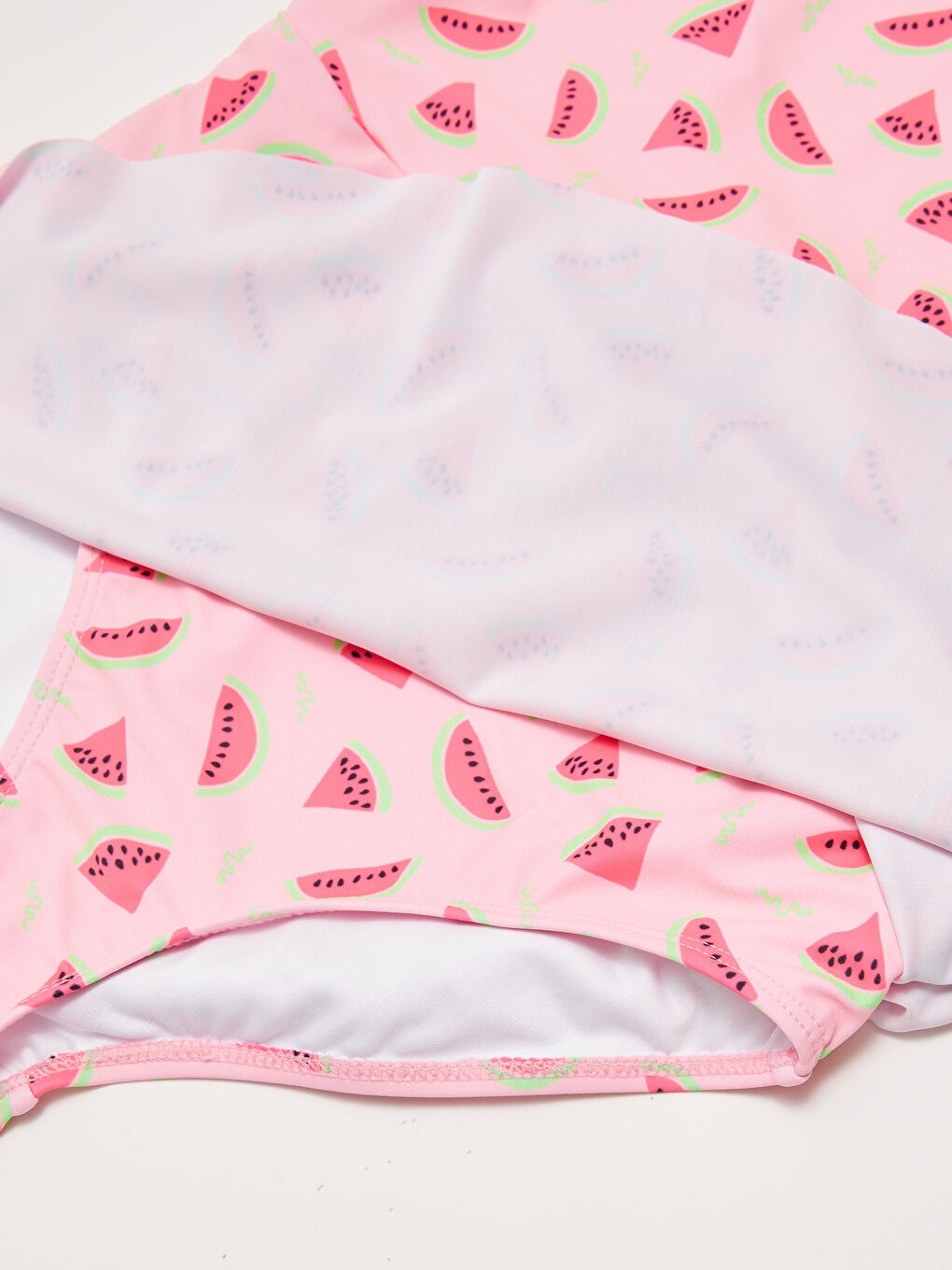 Pembe Esnek Kumaştan Baskılı Kız Çocuk Etekli Mayo-3