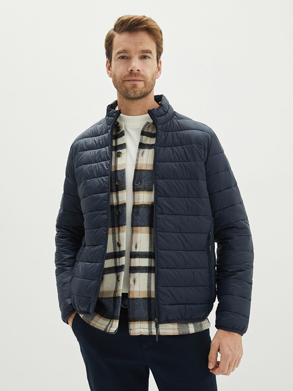 بالطو منتفخ بياقة قمع للرجال بمقاس عادي