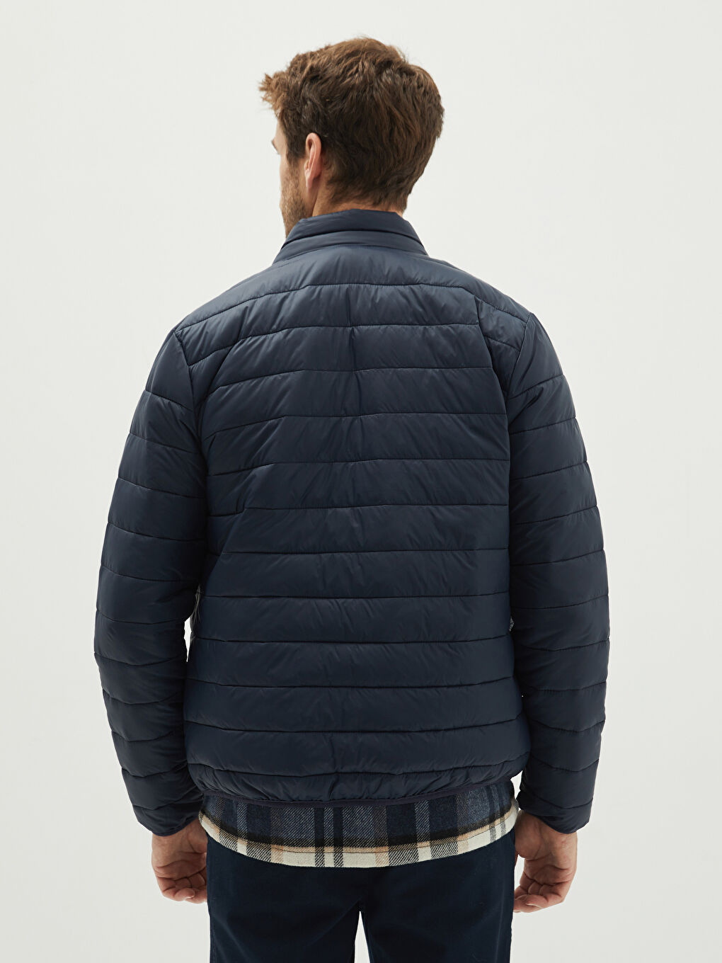 بالطو منتفخ بياقة قمع للرجال بمقاس عادي-4