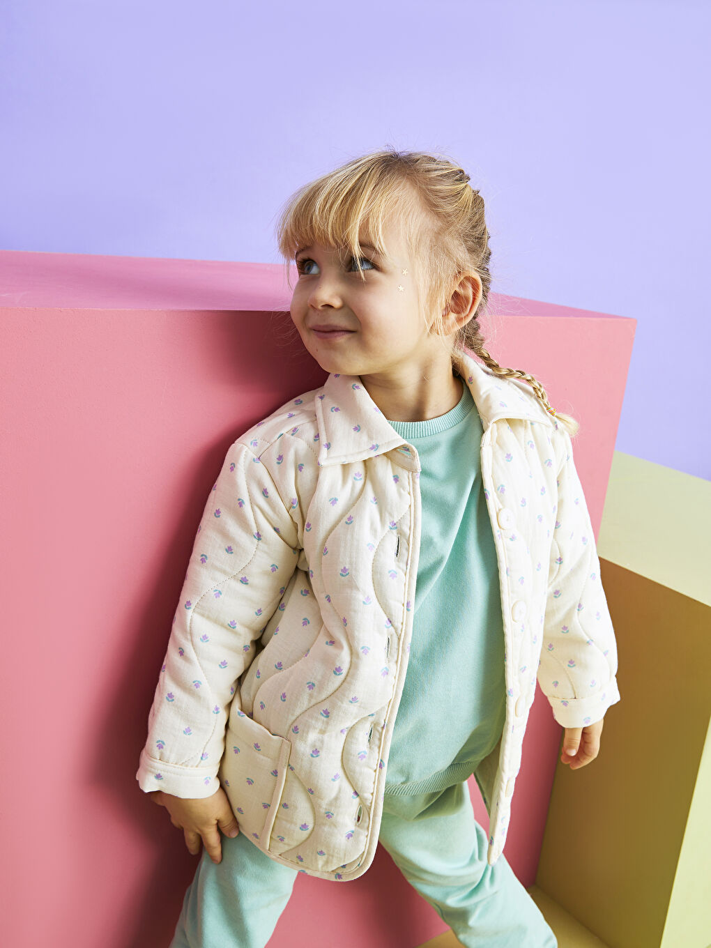 Ekru Gömlek Yaka Uzun Kollu Desenli Kız Bebek Mont-1