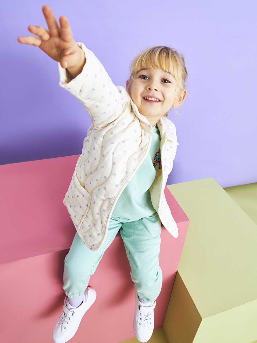 Ekru Gömlek Yaka Uzun Kollu Desenli Kız Bebek Mont-2