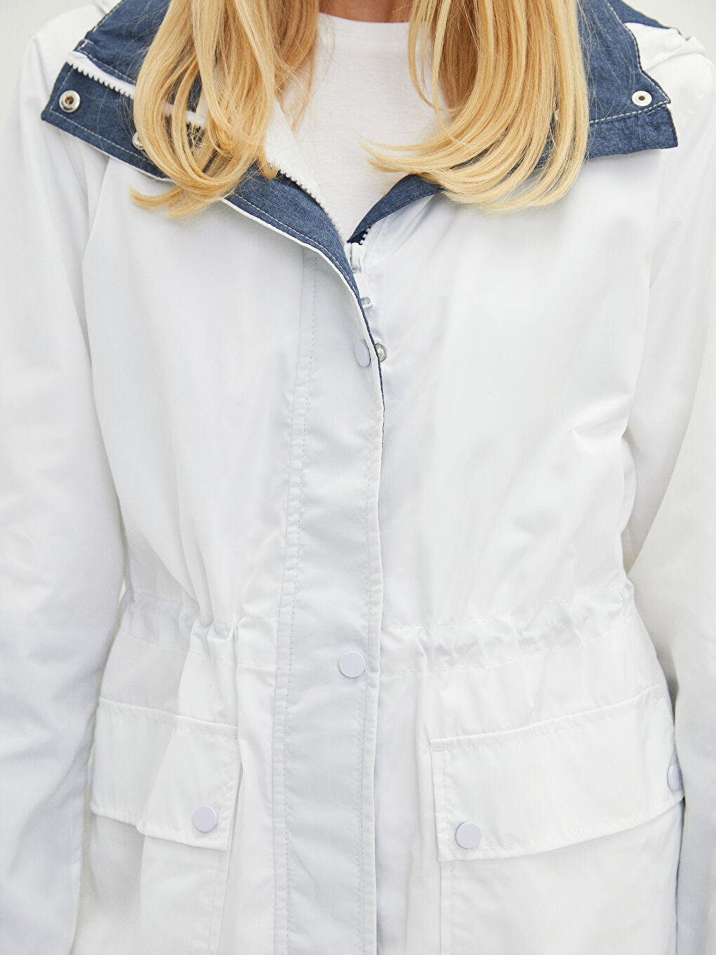 Hooded Straight Pocket Detailed Long Sleeve Women's Raincoat-4