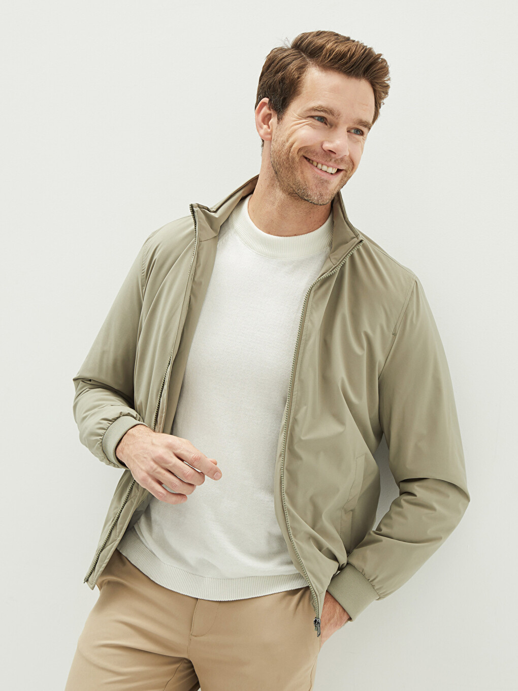 Standard Fit Turtle Neck Thin Men's Coat