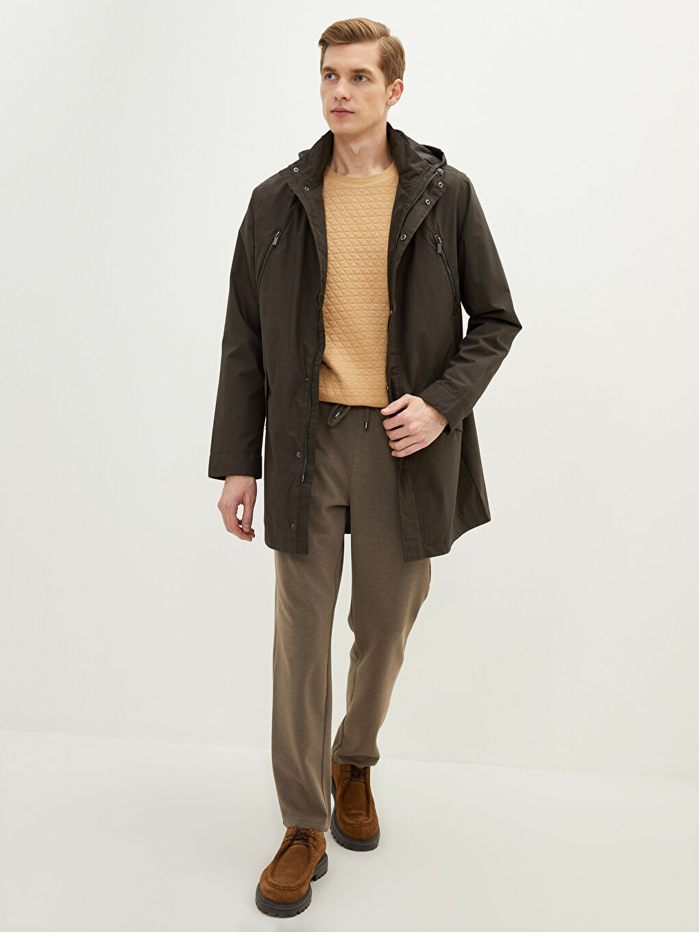 LCWAIKIKI Classic Standard Fit Hooded Thin Men's Coat -S22235Z8-QTR