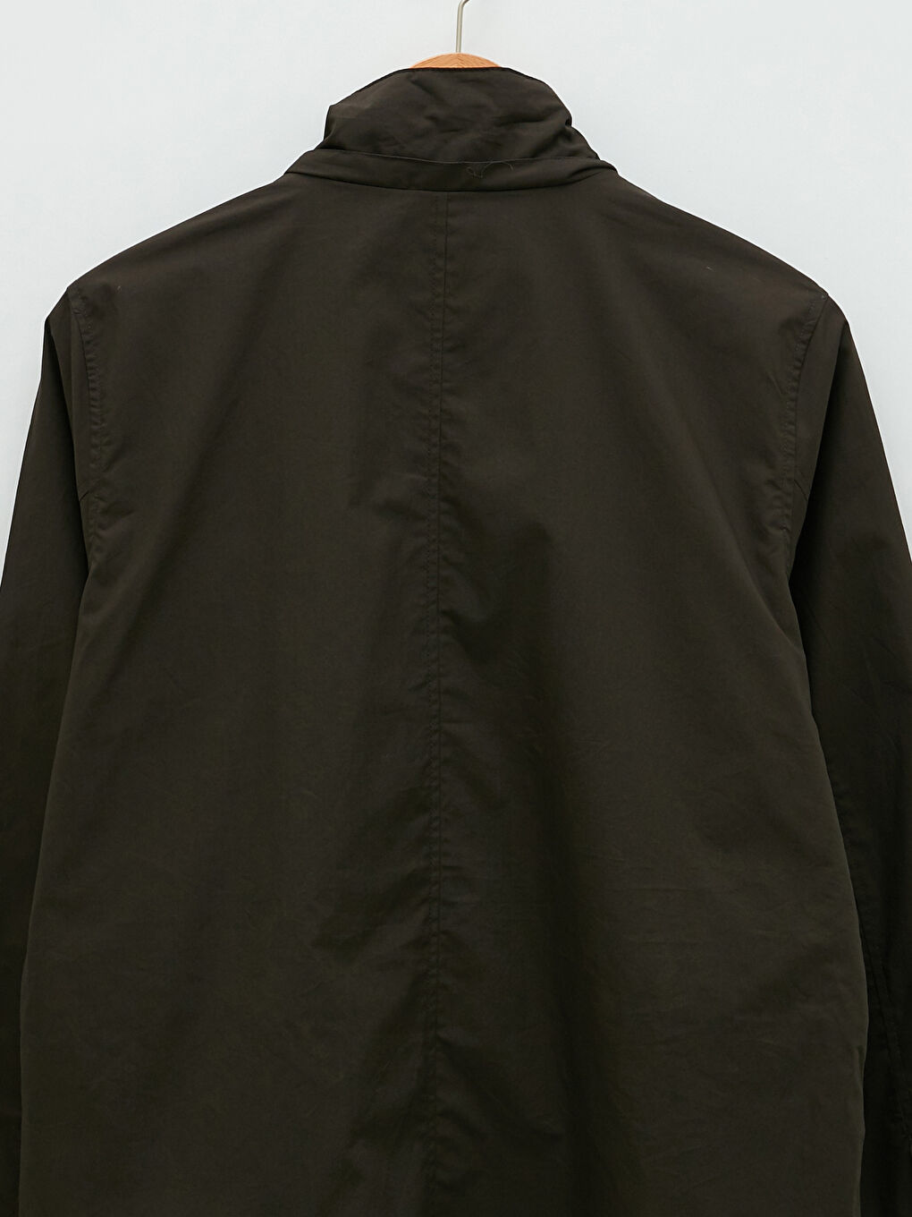 LCWAIKIKI Classic Standard Fit Hooded Thin Men's Coat -S22235Z8-QTR