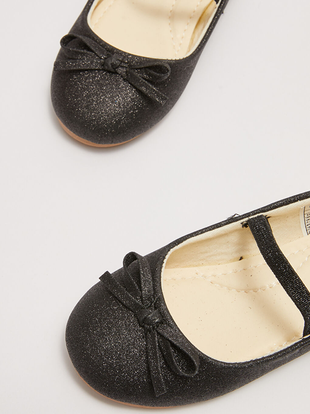 Siyah Simli Fiyonk Detaylı Lastikli Kız Çocuk Babet-2