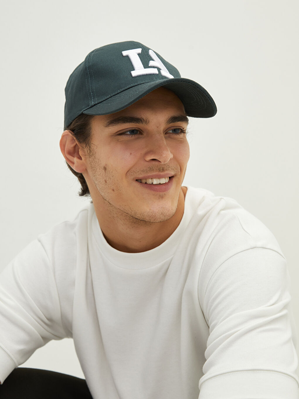 Haki Nakışlı Erkek Kep Şapka