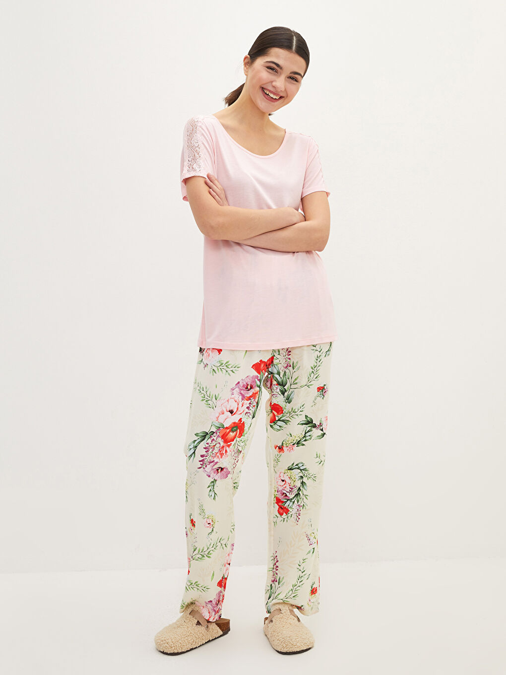Crew Neck Floral Short Sleeve Women's Pajamas Set -S22301Z8-LRA