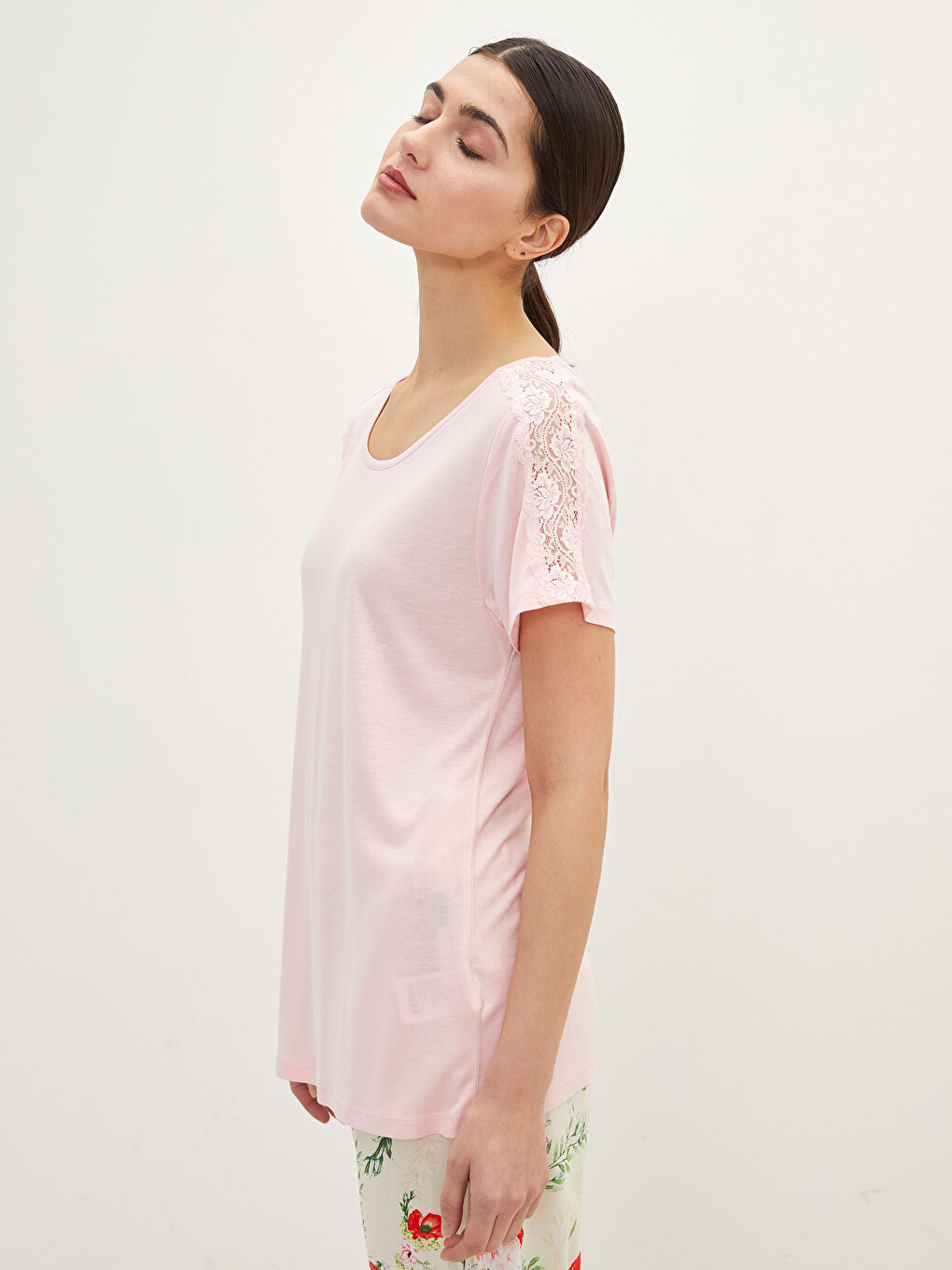Crew Neck Floral Short Sleeve Women's Pajamas Set -S22301Z8-LRA