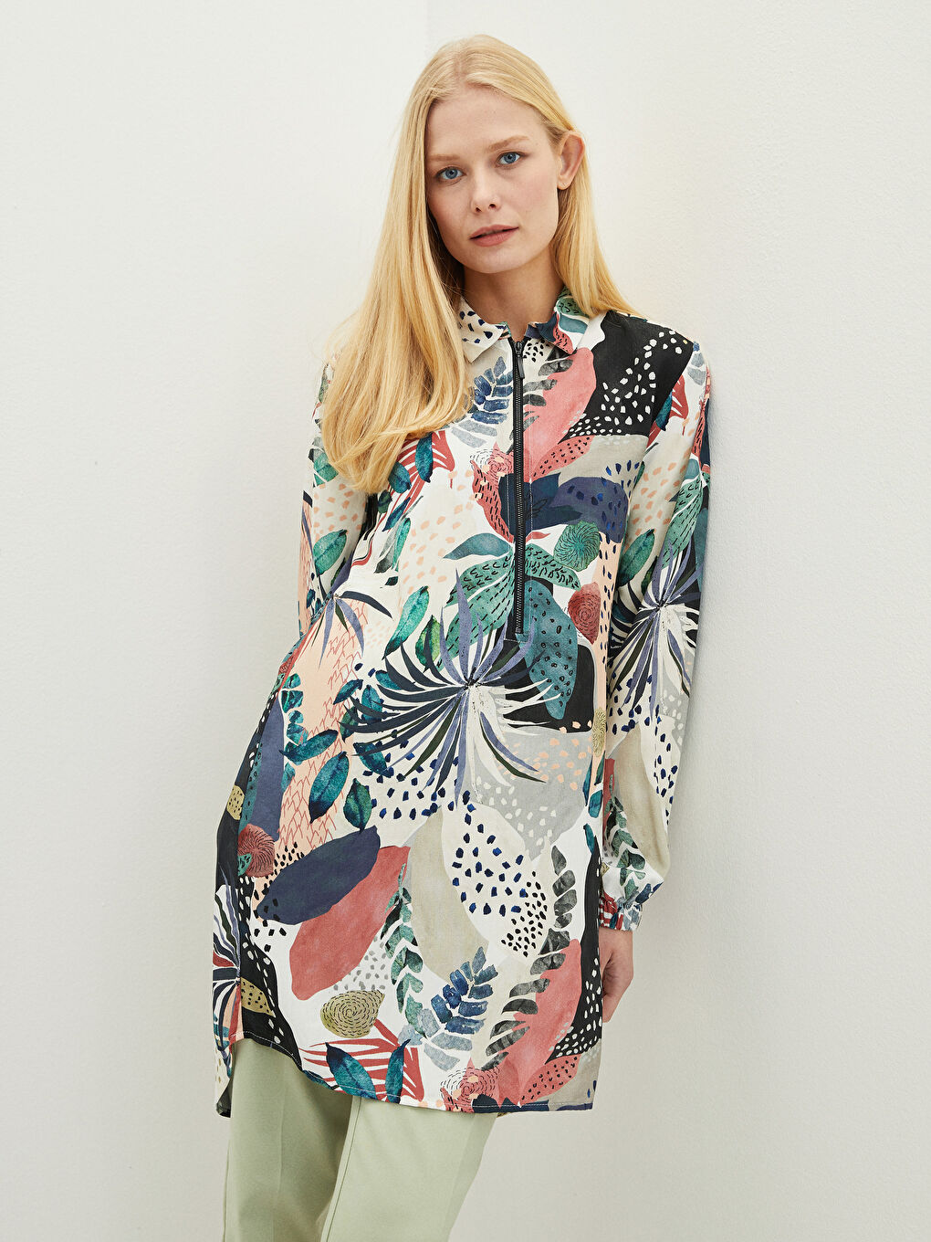 LCWAIKIKI Classic Patterned Long Sleeve Viscose Women's Shirt Tunic -S22320Z8-LT4