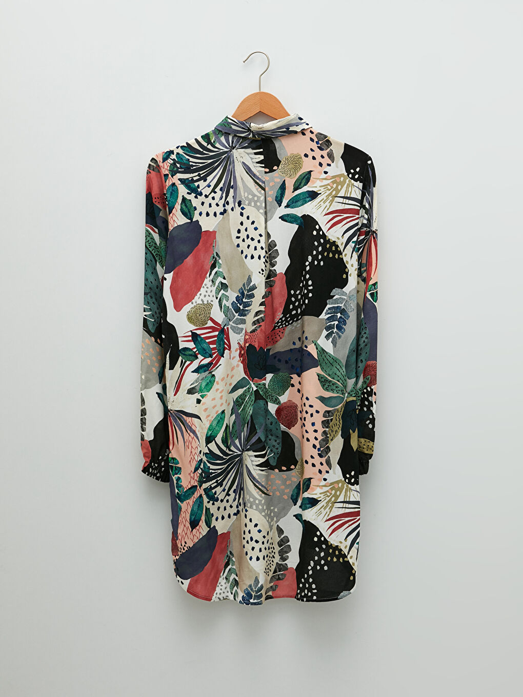 LCWAIKIKI Classic Patterned Long Sleeve Viscose Women's Shirt Tunic -S22320Z8-LT4